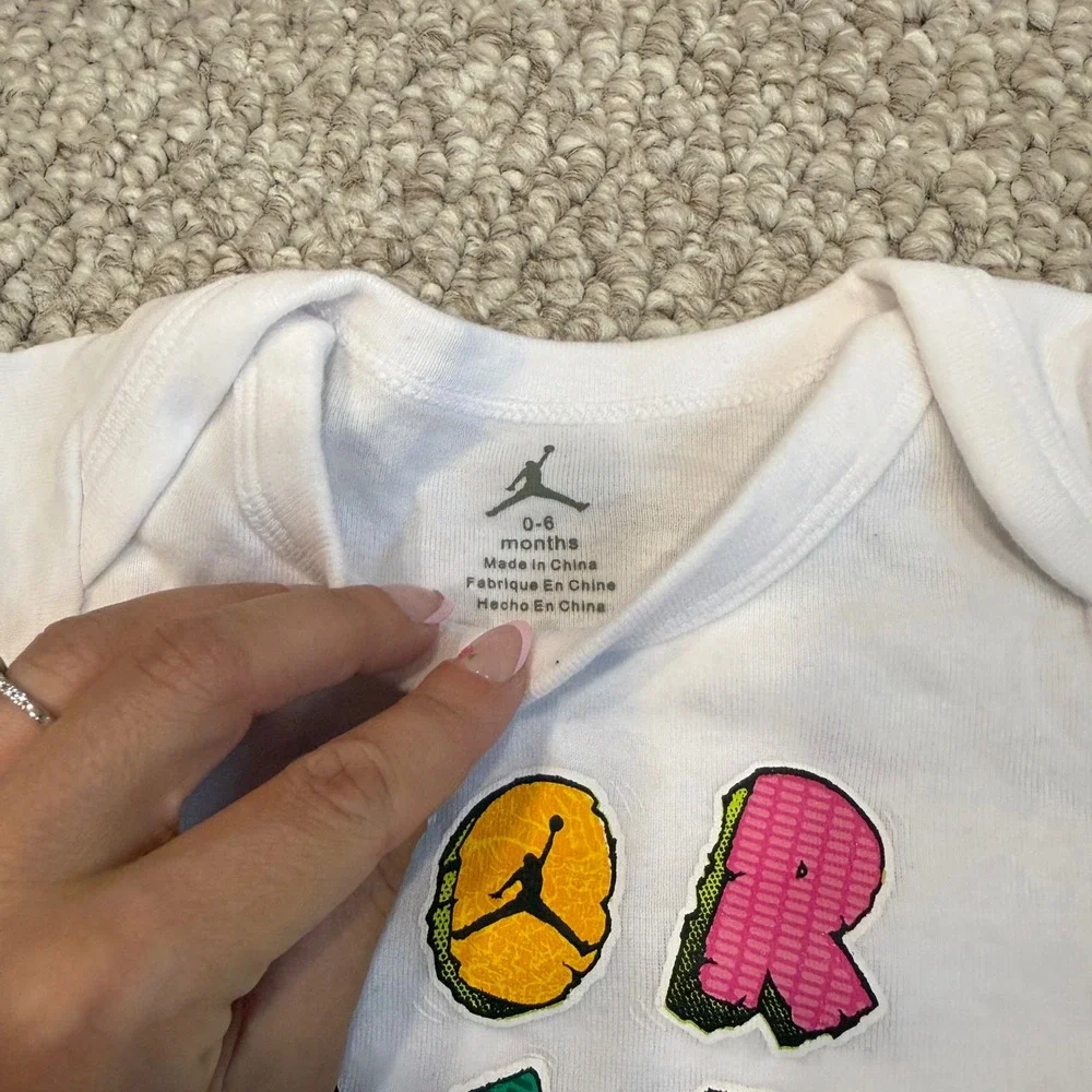 Jordan Baby Boys White Multi‎ Color Logo Graphic Bodysuit Size 0-6 Months